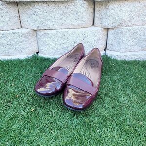 Life Stride women's red wine moccasin style flats
